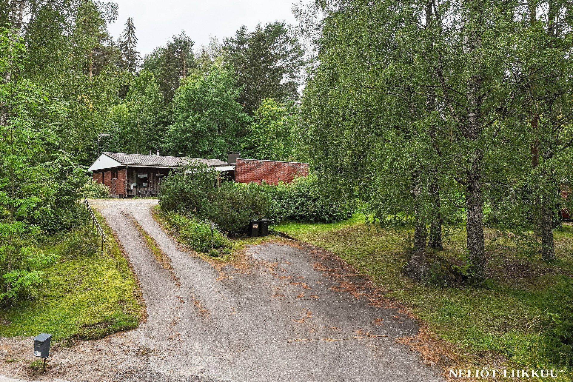 Aleksintie 15